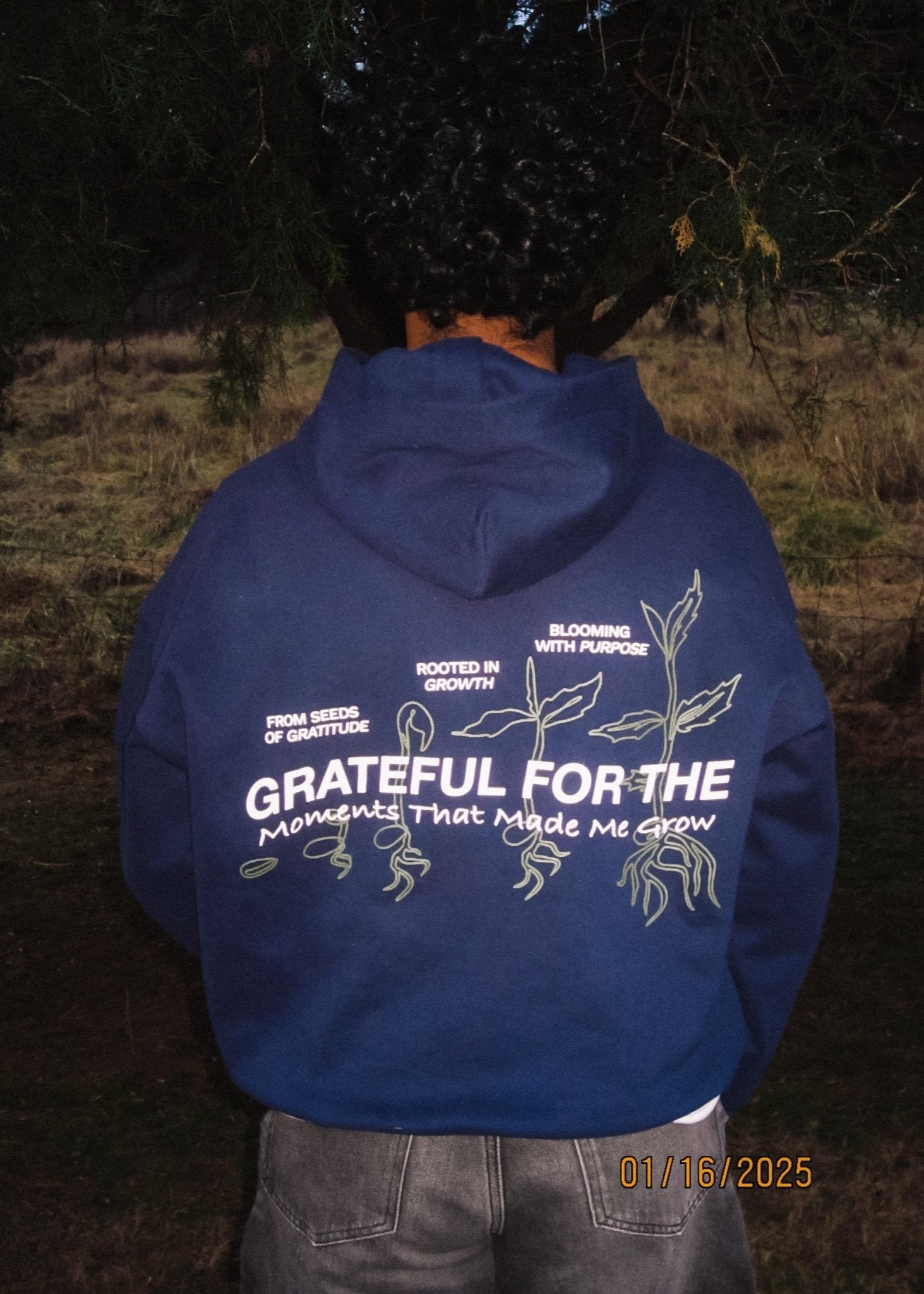 "Grateful for the moments that made me grow" Hoodie - band2gether